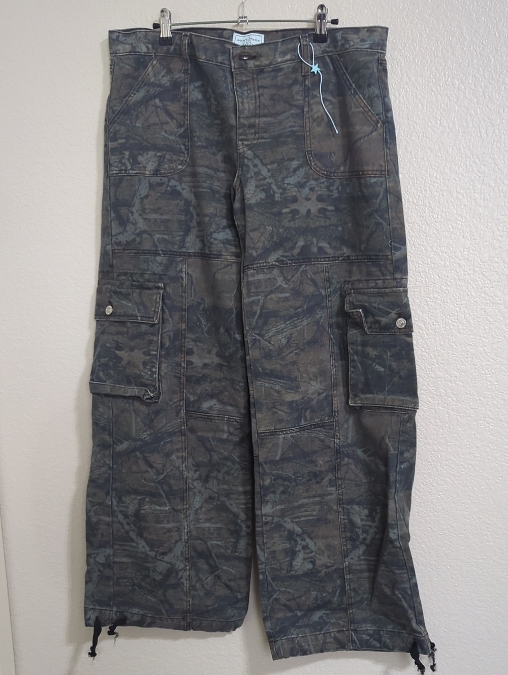 REVICE Women Camouflage Cargo Pants in Olive and Gray